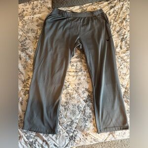 SOLD Nike Men's Gray Sweatpants